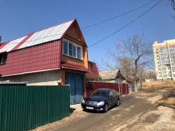 Коттедж в городе. Переулок Черниговский 11, р-н Железнодорожный, площадь дома 227 кв. м., централизованный водопровод, электричество 15 кВт, отопление...