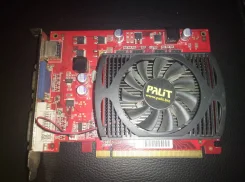GeForce GT 220 ����