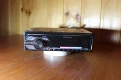 Pioneer MVH-150UB ����