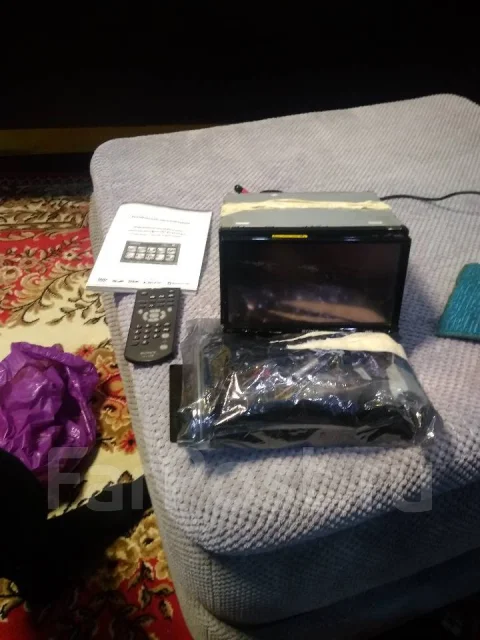 Sony XAV-E70BT ����