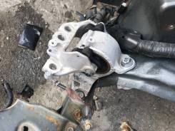 Подушка двигателя. Honda CR-Z