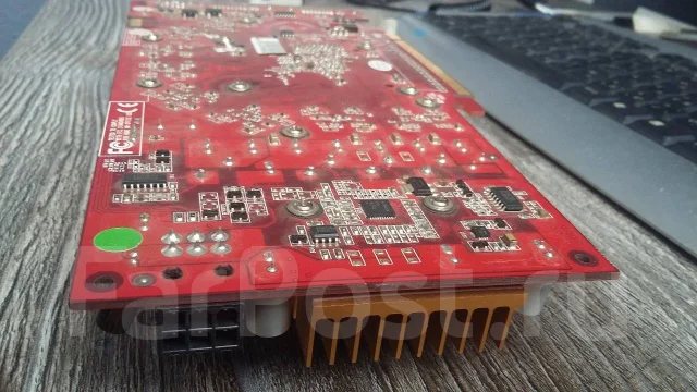GeForce 8800 GT ����