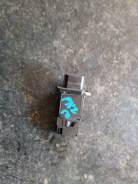 Датчик расхода воздуха. Nissan: NV350 Caravan, King Cab, Maxima, Altima, NV200, 370Z, NP300, Almera, Civilian, Bluebird Sylphy, Xterra, Caravan, Cima...