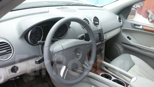 Mercedes-Benz M-Class ����