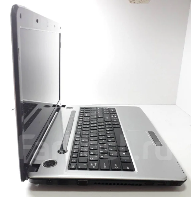 DNS Gamer 0139124. 15.6", 2,4����, ��� 4 ��, ���� 750���, WiFi: 1, Bluetooth: 1 ����