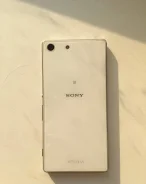 Sony Xperia M5. �/�
