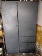 Продам верстак и шкаф из металла