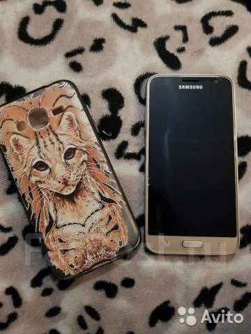 Samsung Galaxy J3. �/�, �������, 4G LTE ����