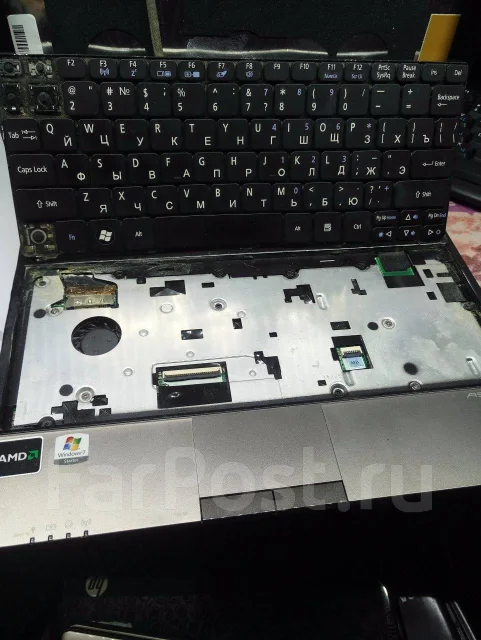 Acer Aspire One 521 ����