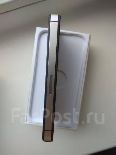 Apple iPhone 4. �/�, ������ ����