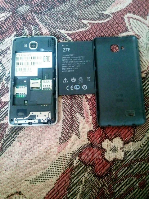 ZTE. �/�, �����, 3G, Dual-SIM ����