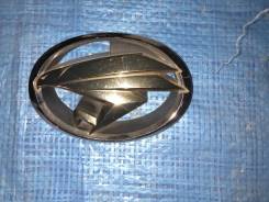 Эмблема решетки. Toyota Harrier Hybrid, MHU38W