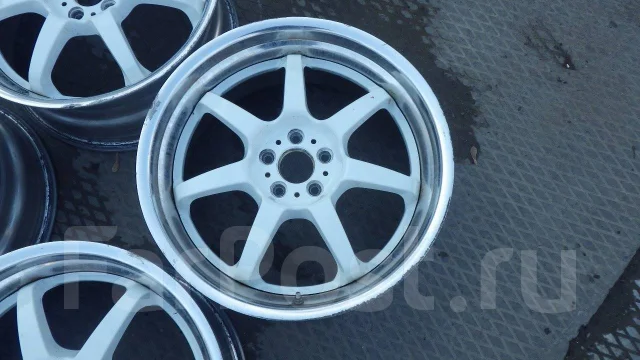 Gialla. 8.0x18", 5x100, ET48 ����