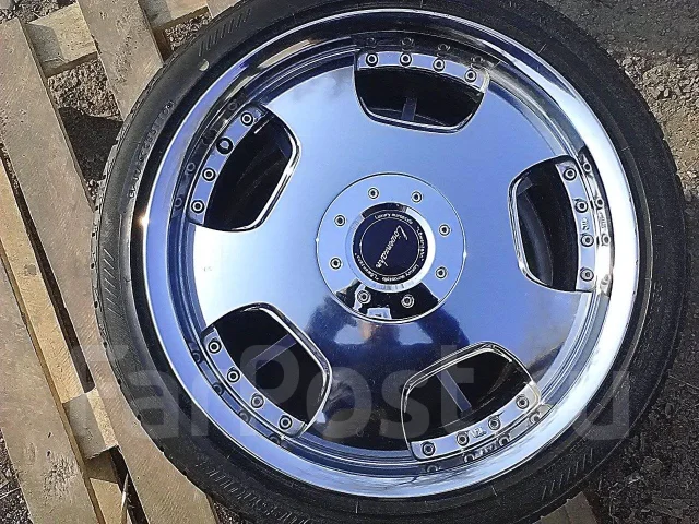 Bridgestone Sneaker. ������, 2010 ���, �/�, ����� 10 % ����