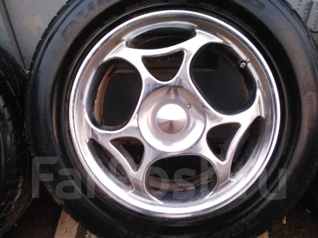 Gialla. 7.0x17", 5x114.3, ET45 ����