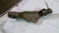 Крепление глушителя. Toyota Sprinter, AE91, AE92, CE90, EE90 Toyota Corolla Levin, AE91, AE92 Toyota Sprinter Trueno, AE91, AE92 Toyota Corolla, AE91...