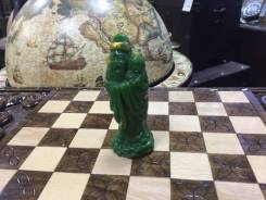 Статуэтки, фигурки.