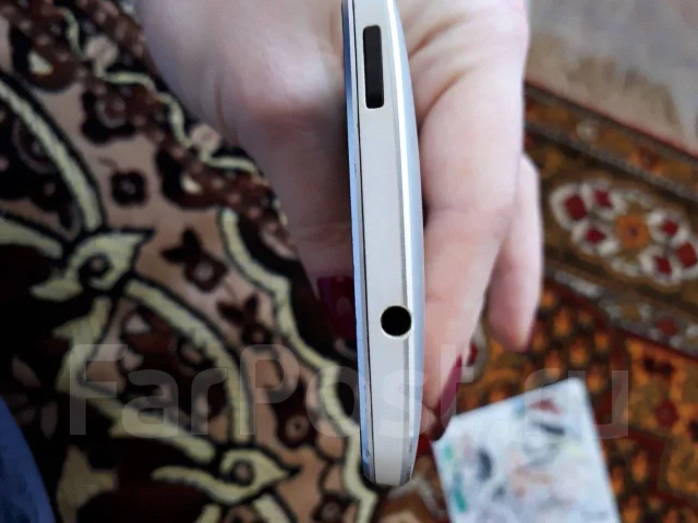 HTC One M7. �/�, ����� ����