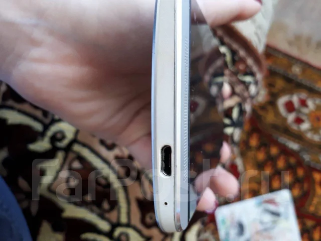 HTC One M7. �/�, ����� ����