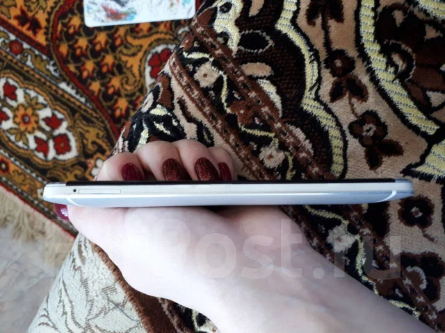 HTC One M7. �/�, ����� ����