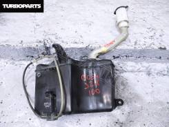 Бачок стеклоомывателя. Toyota Mark II, GX100, GX105, JZX100, JZX101, JZX105, LX100 Toyota Cresta, GX100, GX105, JZX100, JZX101, JZX105, LX100 Toyota C...