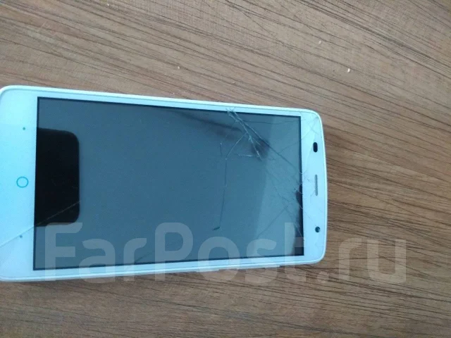 ZTE Blade L5. �/�, �����, Dual-SIM ����