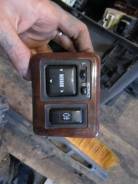 Кнопка включения противотуманных фар. Toyota Mark II Wagon Qualis, MCV25, MCV25W Toyota Mark II, MCV25