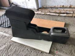 Подлокотник. Nissan X-Trail, HU30, NT30, NU30, PNT30, T30, VNU30