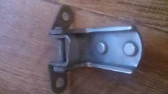 Крепление двери. Toyota: Corona, Corolla Spacio, Crown, RAV4, Camry, Corolla, Altezza, 4Runner, Hilux, Carina, Sprinter, Vista, Crown Majesta, Sprinte...