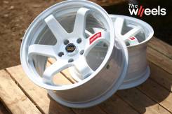 RAYS VOLK RACING. 9.0x17, 5x114.30, ET35, ЦО 73,1 мм.