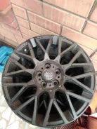 Momo Revenge. 7.0x7", 5x100, ET-38 ����