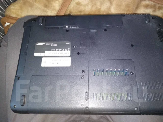Samsung R540. 15.4", 2,1����, ��� 3072 ��, ���� 500���, WiFi: 1, Bluetooth: 1, ����������� �� 6��. ����