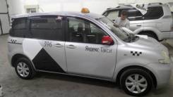 Toyota Sienta. Без водителя