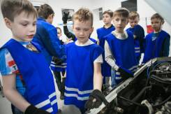 Вожатый. ООО "Луч" МАНУФАКТОРИЯ. Улица Льва Толстого 19