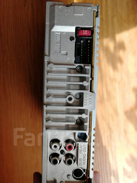 Sony CDX-G1000UE ����