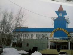 Продается торговый центр. Улица Аллея Труда 46/2, р-н Центральный, 3 350 кв. м.