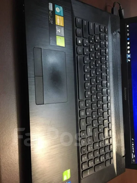 Lenovo G700. 17.3", 2,6����, ��� 8 ��, ���� 500���, WiFi: 1, Bluetooth: 1, ����������� �� 2��. ����