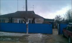 Продам 1/2 дома в Ханкайском районе. Приморский край, Ханкайский р-он,с. Октябрьское, ул.70 лет Октября, д.17, кв.1, р-н Ханкайский, площадь дома 65 к...