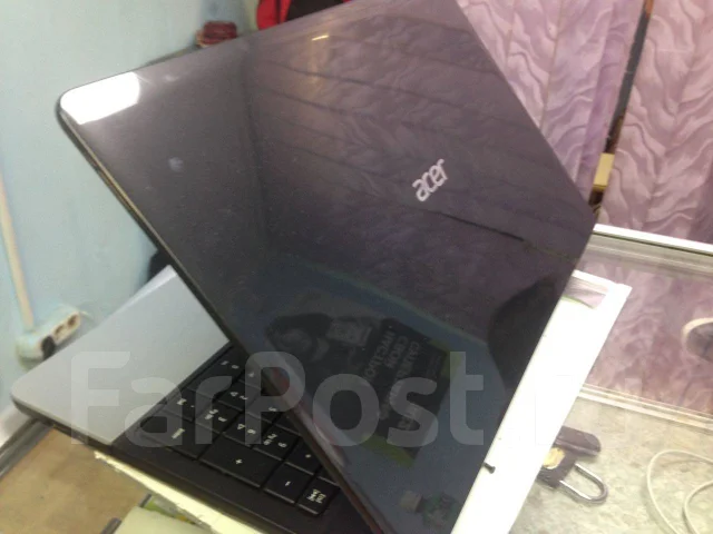 Acer Aspire E1-571G. 15.6", 2,4����, ��� 4 ��, ���� 500���, WiFi: 1, ����������� �� 4��. ����