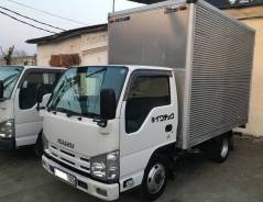 Isuzu Elf. 2012, фургон 12куб, 4ВД, дизель 3л, коробка, 3 000 куб. см., 2 000 кг.