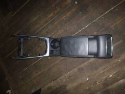 Подлокотник. Audi Coupe Audi A4 allroad quattro, 8KH, 8KH/B8 Audi S4, 8K2, 8K2/B8, 8K5, 8K5/B8 Audi A5, 8F, 8T, 8TA Двигатели: CAGA, CAGB, CAHA, CAHB...