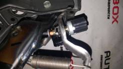 Концевик под педаль тормоза. Toyota: Vios, Sienta, Corolla Axio, Porte, Soluna Vios, Scion, Echo, Corolla, Yaris Verso, Funcargo, Raum, Yaris, Echo Ve...