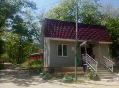 Администратор базы отдыха. ООО "Лазурит". Улица Лазурная 31