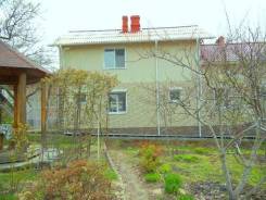 Продам шикарный дом на Золотарях. Нагорная79, р-н Золотари, площадь дома 124 кв. м., скважина, электричество 15 кВт, отопление электрическое, от агент...