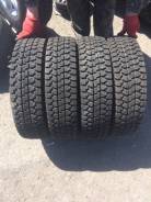 Bridgestone. Всесезонные, 2012 год, износ: 5%, 4 шт