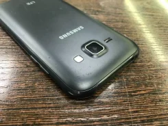 Samsung Galaxy J1 2015. �/�, 4G LTE ����