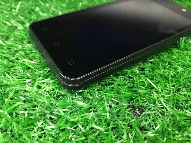 DEXP Ixion M140 Inspire. �/�, Dual-SIM ����