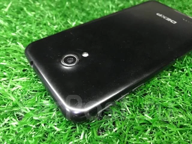DEXP Ixion M140 Inspire. �/�, Dual-SIM ����