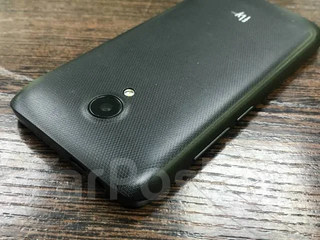 Fly FS407 Stratus 6. �/�, 3G, Dual-SIM ����