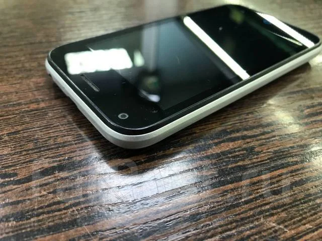 ZTE Blade L110. �/�, 3G, Dual-SIM ����